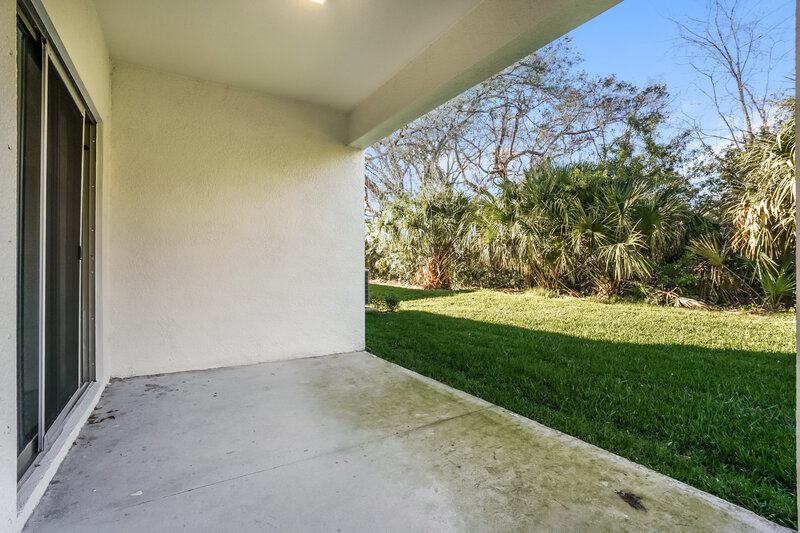 2,680/Mo, 7218 Spring Snowflake Ave Tampa, FL 33619 Patio View