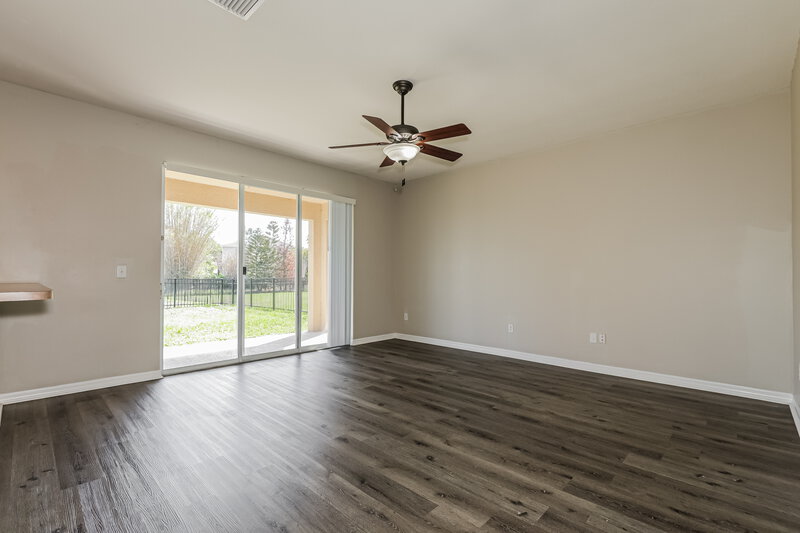 2,520/Mo, 11255 Creek Haven Dr Riverview, FL 33569 Living Room View 2