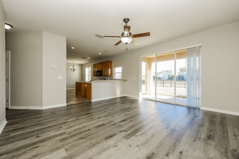 2,455/Mo, 11255 Creek Haven Dr Riverview, FL 33569 Family Room View