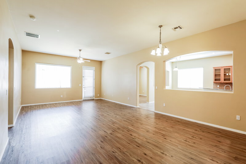 2,310/Mo, 7129 W Autumn Gold Ct Tucson, AZ 85743 Living Room View 2
