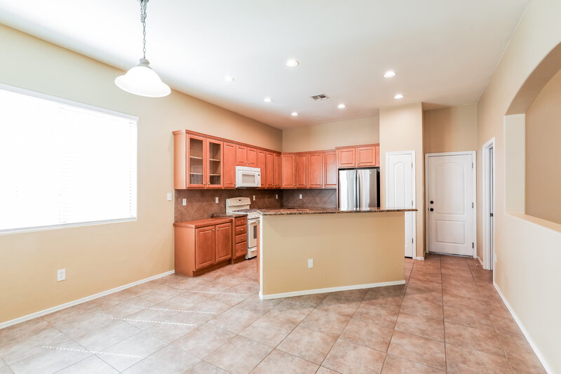 2,310/Mo, 7129 W Autumn Gold Ct Tucson, AZ 85743 Kitchen View 3