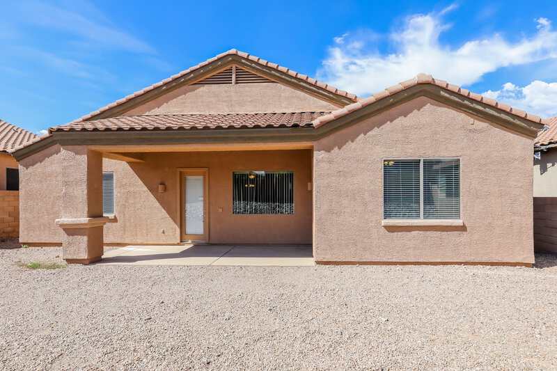 2,310/Mo, 7129 W Autumn Gold Ct Tucson, AZ 85743 Rear View