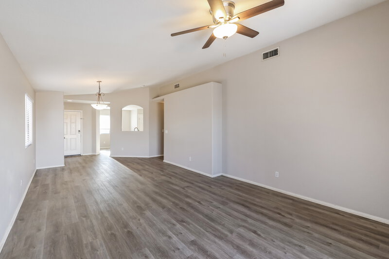 1,695/Mo, 10381 E Roywood Way Tucson, AZ 85747 Living Room View
