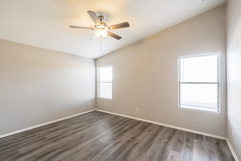 1,695/Mo, 10381 E Roywood Way Tucson, AZ 85747 Main Bedroom View