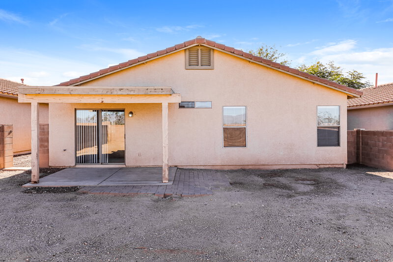 1,695/Mo, 10381 E Roywood Way Tucson, AZ 85747 Rear View