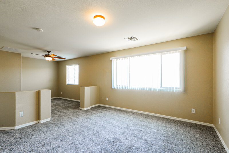 1,765/Mo, 120 E Calle del Rondador Sahuarita, AZ 85629 Main Bedroom View