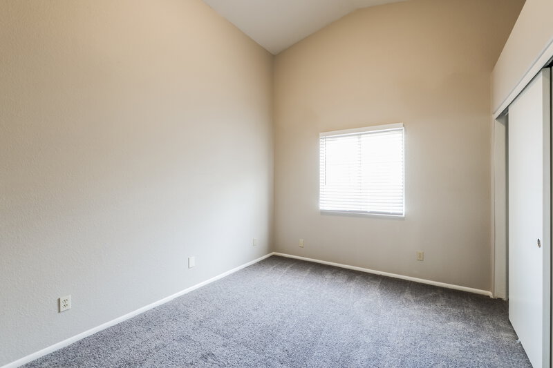 2,205/Mo, 8915 N Veridian Dr Tucson, AZ 85743 Bedroom View 3