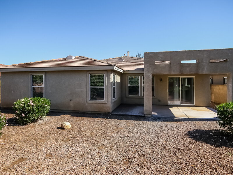 2,335/Mo, 8193 N Stonehill Dr Tucson, AZ 85743 Backyard View