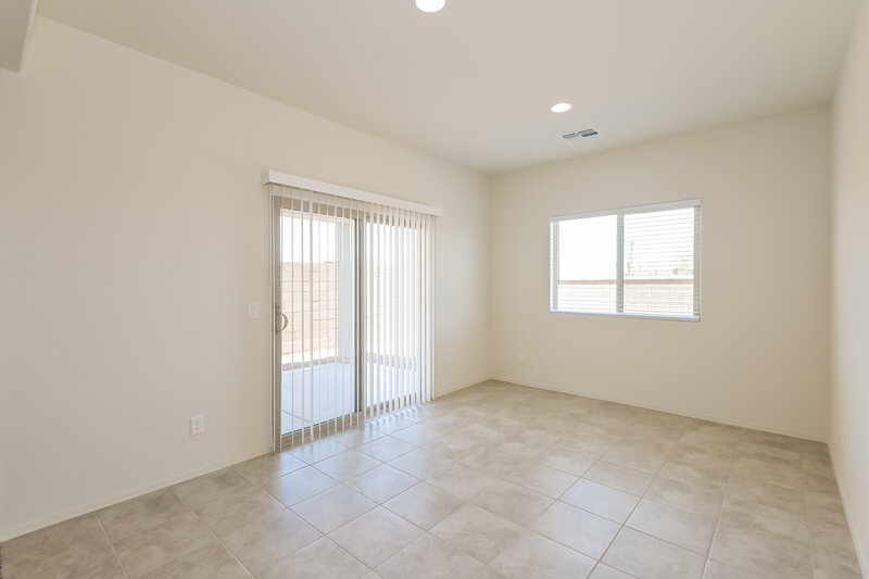 2,180/Mo, 824 W Calle Falerno Sahuarita, AZ 85629 Dining Room View