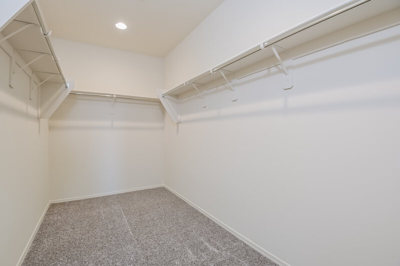 2,045/Mo, 866 W Calle Falerno Sahuarita, AZ 85629 Walk In Closet View