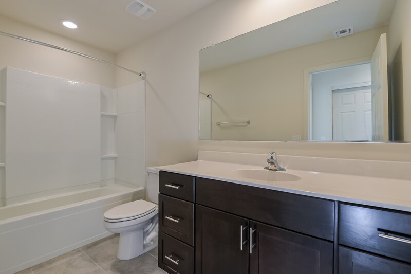 2,330/Mo, 6674 Camino Estarna Tucson, AZ 85756 Bathroom View