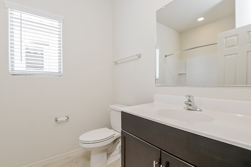 2,270/Mo, 16514 S Paseo Badajo Sahuarita, AZ 85629 Bathroom View