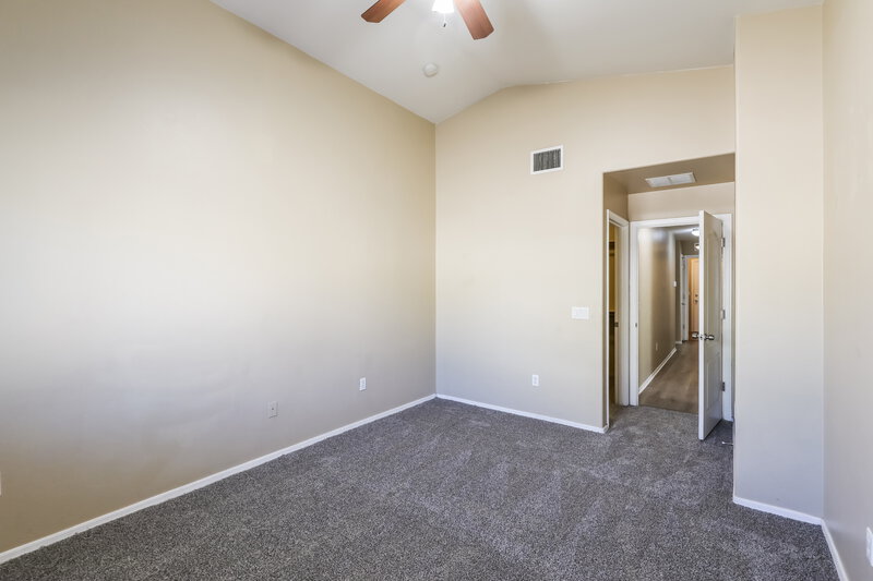 1,600/Mo, 7016 W DuPont Way Tucson, AZ 85757 Main Bedroom View