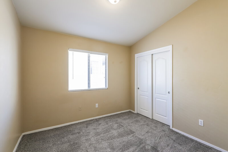 1,600/Mo, 7016 W DuPont Way Tucson, AZ 85757 Bedroom View