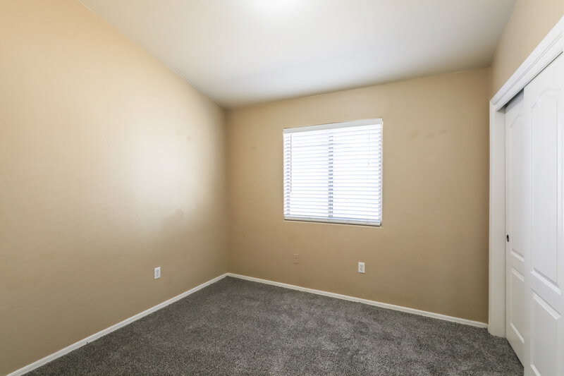 1,600/Mo, 7016 W DuPont Way Tucson, AZ 85757 Bedroom View 3