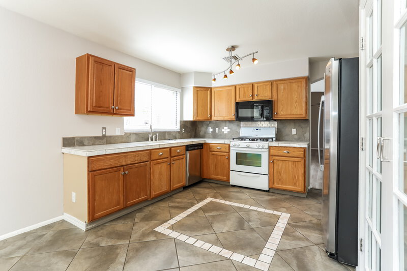 1,845/Mo, 9080 E Rainsage St Tucson, AZ 85747 Kitchen View