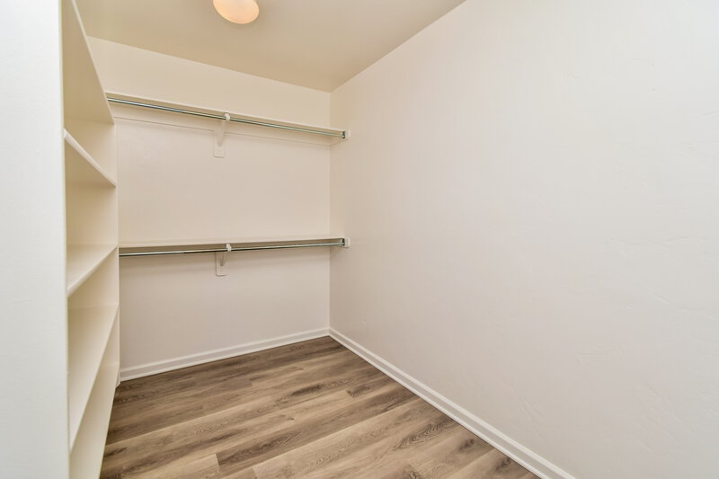 2,320/Mo, 6999 S Camino Secreto Tucson, AZ 85746 Walk In Closet View
