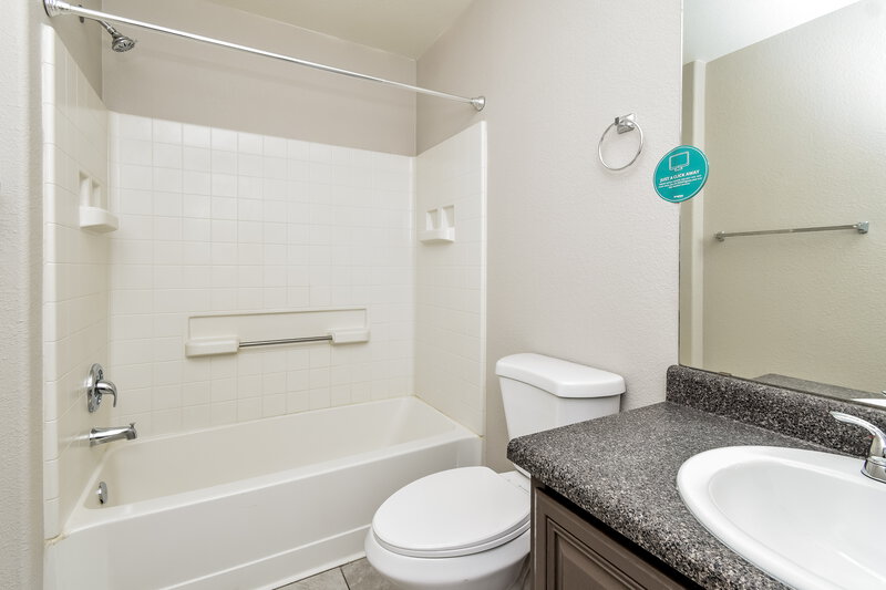 1,725/Mo, 6375 W Velvet Senna Dr Tucson, AZ 85757 Bathroom View