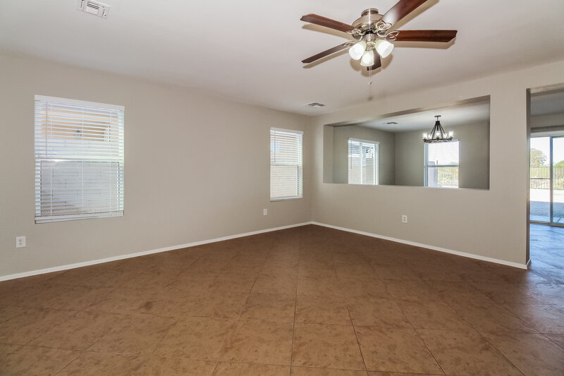1,700/Mo, 1132 W Calle del Libro Dorado Sahuarita, AZ 85629 Living Room View