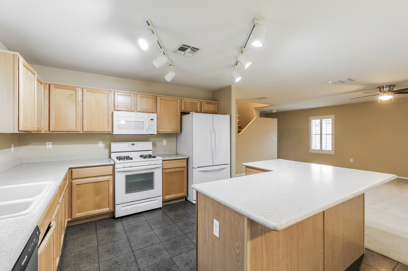 2,115/Mo, 12890 N Pocatella Dr Marana, AZ 85653 Kitchen View 2