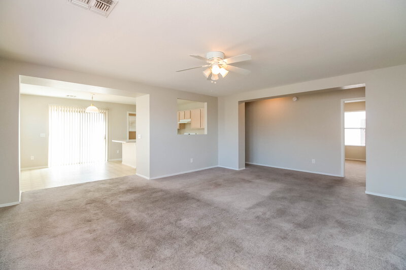 2,500/Mo, 8138 S Sunny Sky Pl Tucson, AZ 85747 Living Room View 2
