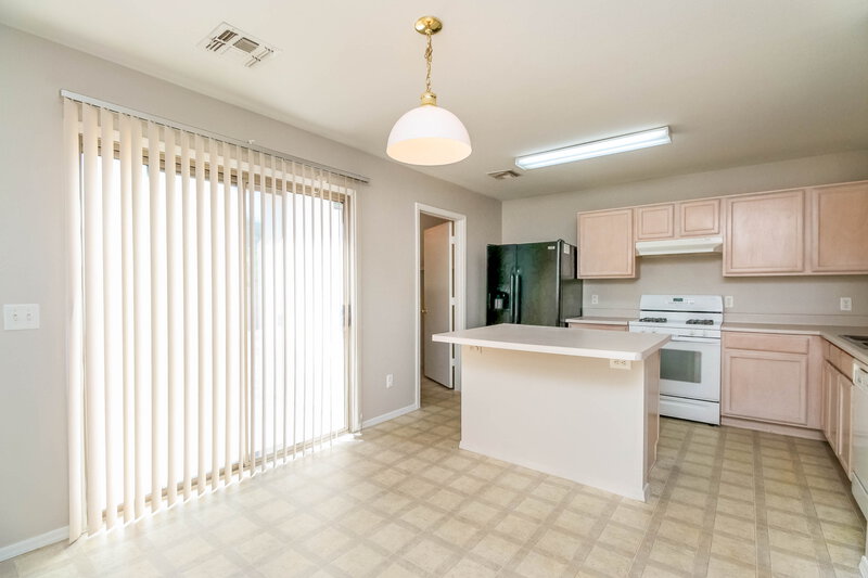 2,500/Mo, 8138 S Sunny Sky Pl Tucson, AZ 85747 Dining Room View