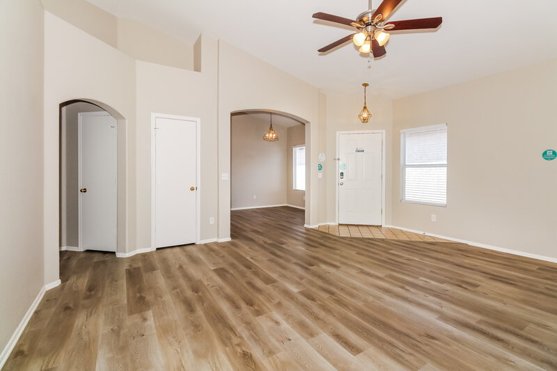 1,790/Mo, 7299 W Clear Canyon Dr Tucson, AZ 85743 Living Room View 2