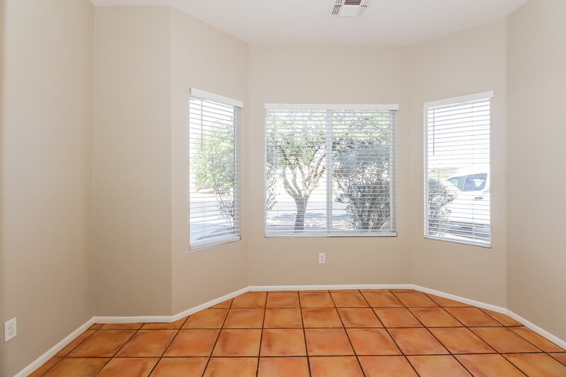 1,790/Mo, 7299 W Clear Canyon Dr Tucson, AZ 85743 Breakfast Nook View