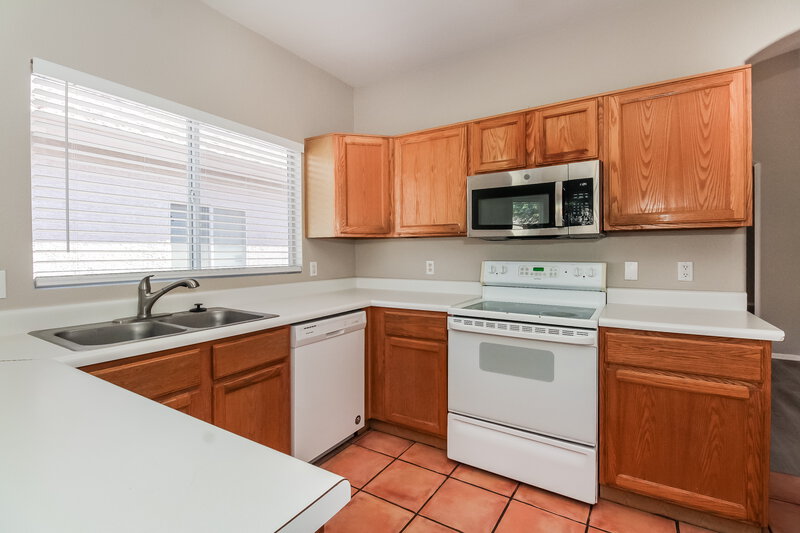1,790/Mo, 7299 W Clear Canyon Dr Tucson, AZ 85743 Kitchen View