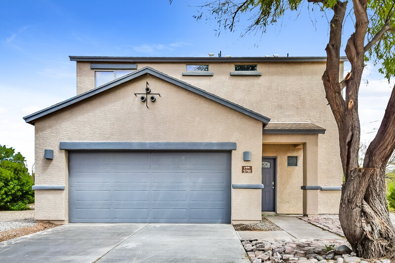 1,800/Mo, 5791 E Camino de Ayuda Tucson, AZ 85756 External View