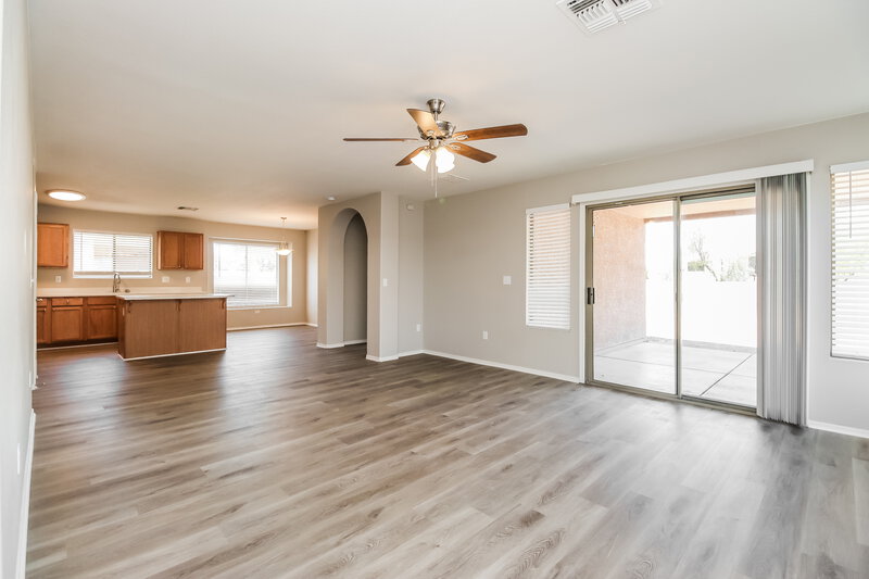 2,850/Mo, 7479 S Brackenbury Dr Tucson, AZ 85746 Living Room View 3