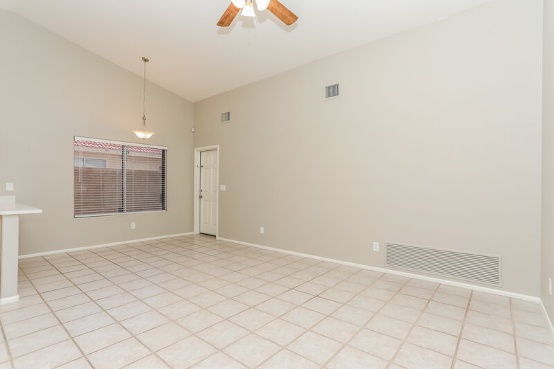 2,225/Mo, 9183 E Elderberry St Tucson, AZ 85747 Dining Room View 2
