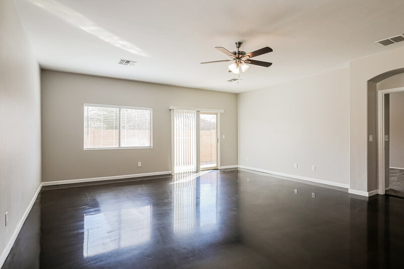 1,895/Mo, 5238 S Camino Laguna Seca Tucson, AZ 85706 Living Room View 2