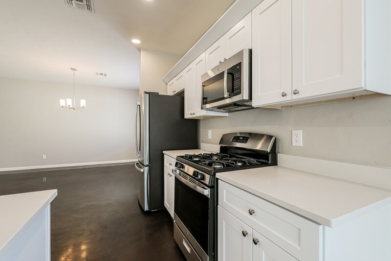 1,895/Mo, 5238 S Camino Laguna Seca Tucson, AZ 85706 Kitchen View 2