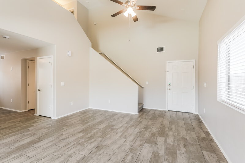 2,000/Mo, 2385 W Rau River Rd Tucson, AZ 85705 Living Room View 3