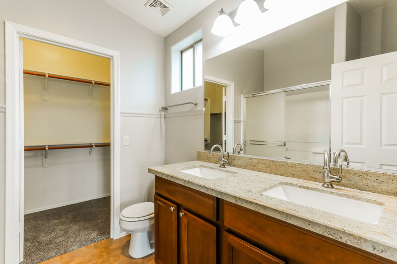 2,065/Mo, 6346 E Butte Stone Dr Tucson, AZ 85756 Main Bathroom View
