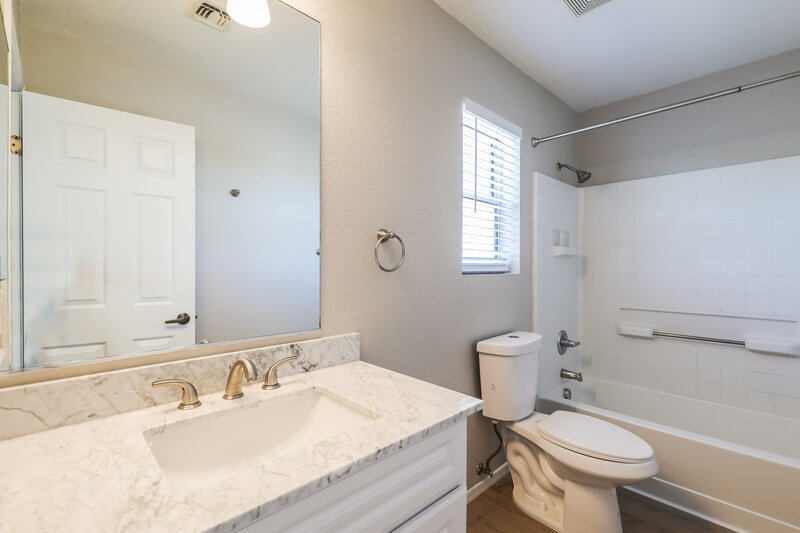 1,775/Mo, 6101 S Earp Wash Ln Tucson, AZ 85706 Main Bathroom View