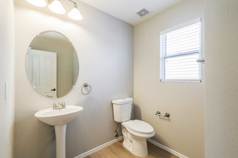 1,775/Mo, 6101 S Earp Wash Ln Tucson, AZ 85706 Bathroom View 2