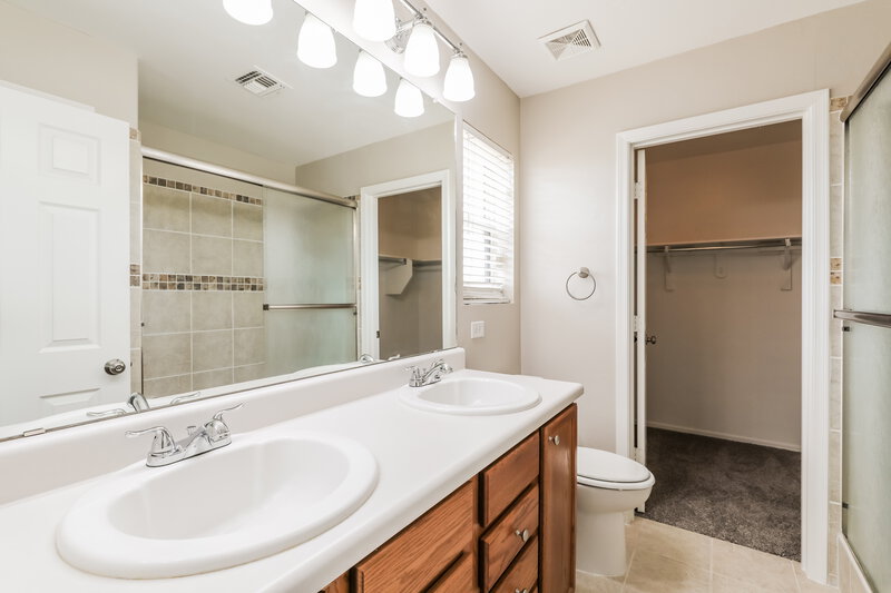 1,730/Mo, 6907 S Goshawk Dr Tucson, AZ 85756 Main Bathroom View