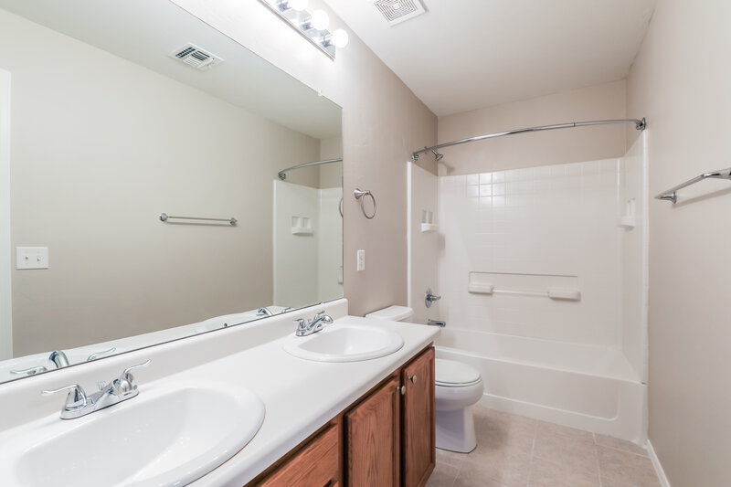 1,730/Mo, 6907 S Goshawk Dr Tucson, AZ 85756 Bathroom View