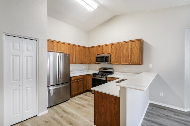 1,575/Mo, 3295 S Rainburst Pl Tucson, AZ 85713 Kitchen View