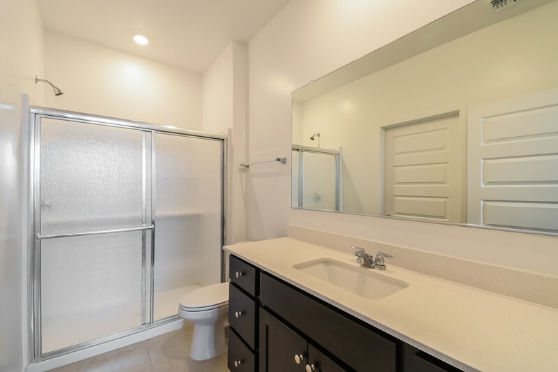 2,065/Mo, 10336 W Harper St Marana, AZ 85653 Main Bathroom View