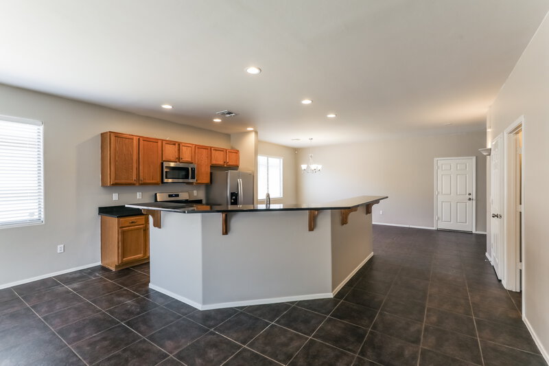 1,825/Mo, 7258 S Millers Tale Dr Tucson, AZ 85756 Kitchen View 2
