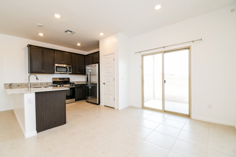 2,035/Mo, 10410 W Beaman Ln Marana, AZ 85653 Dining Room View