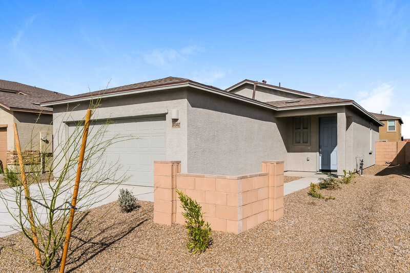 2,030/Mo, 10302 W Sumullen St Marana, AZ 85653 Front View