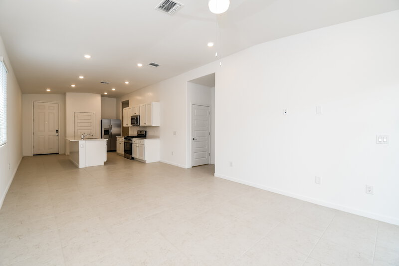 2,030/Mo, 10302 W Sumullen St Marana, AZ 85653 Dining Room View