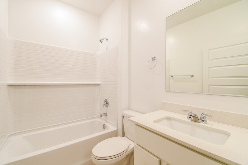 2,030/Mo, 10302 W Sumullen St Marana, AZ 85653 Bathroom View
