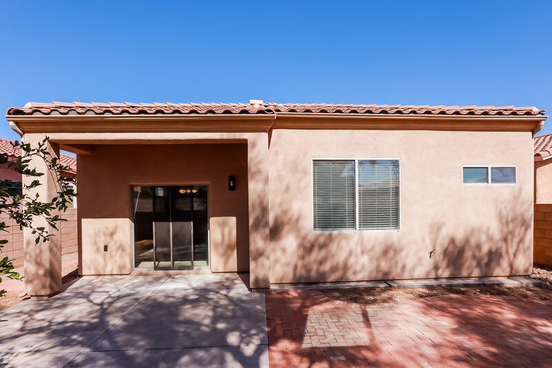 1,725/Mo, 2535 N Avenida Tabica Green Valley, AZ 85614 Rear View