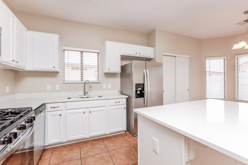 1,935/Mo, 7769 S Delia Stone Ct Tucson, AZ 85756 Kitchen View 2