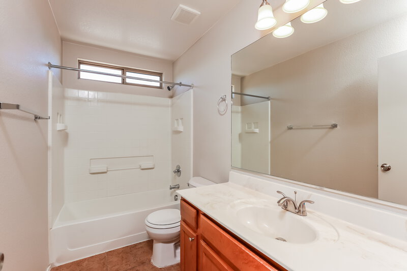 1,935/Mo, 7769 S Delia Stone Ct Tucson, AZ 85756 Bathroom View